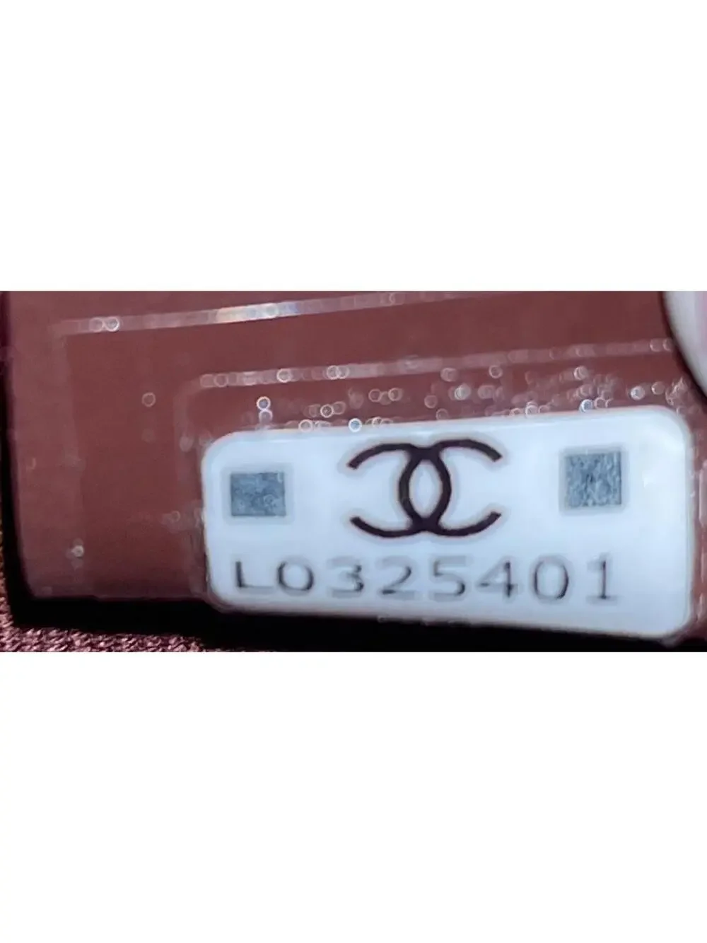 CHANEL elevate your